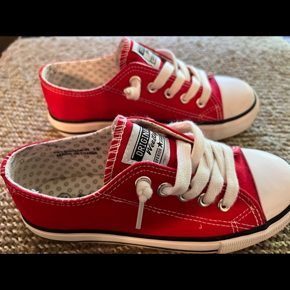 Girls shoes size 13 like new - Picture 1 of 4